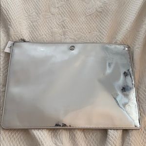 COPY - Silver Lululemon pouch with large zipper and strap